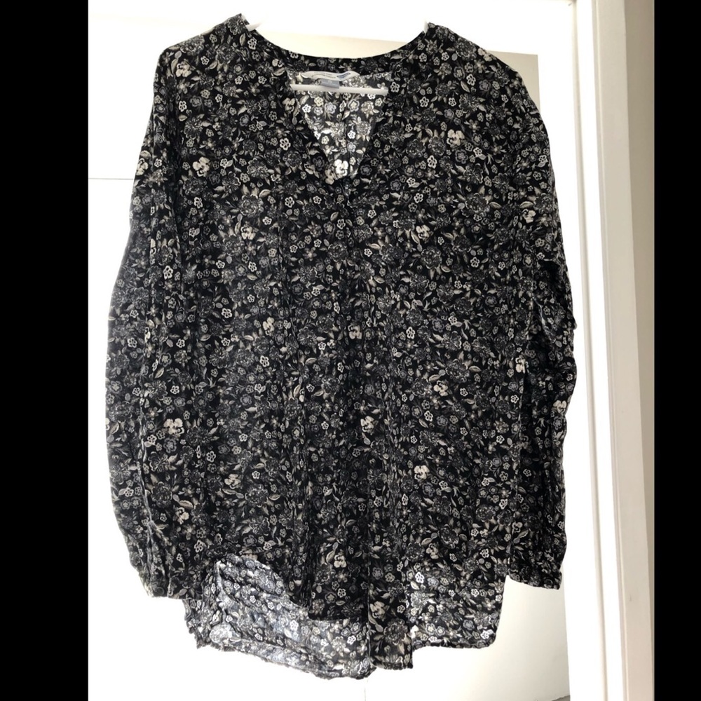 Old navy black and white floral tunic top